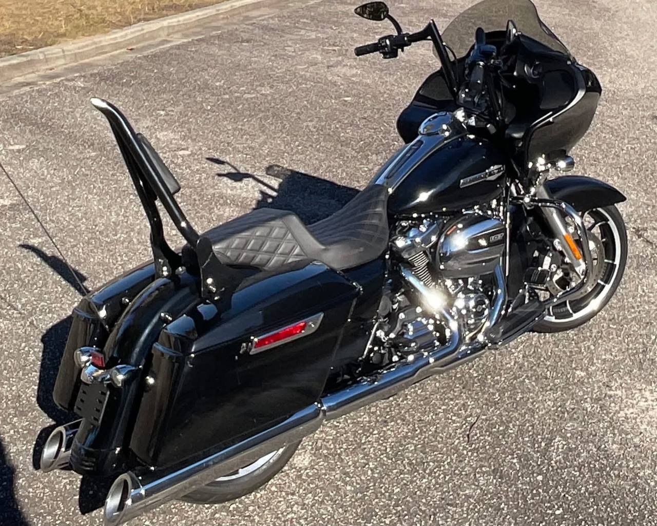2023 Harley-Davidson Road Glide Low Miles Custom Touring Bagger
