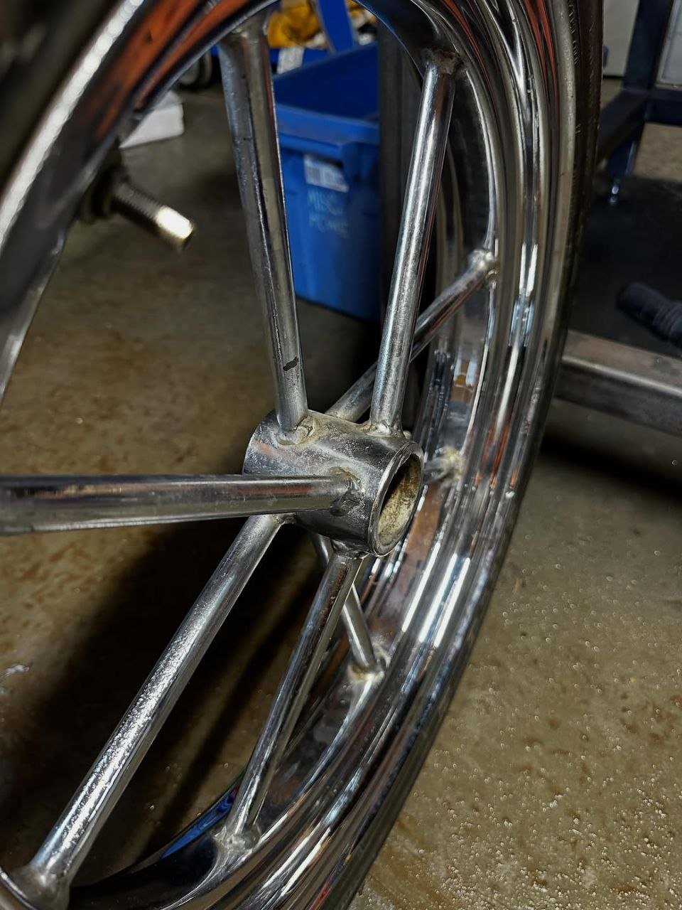 18 Inch Hallcraft Challenger Invader Wheel - Image 4
