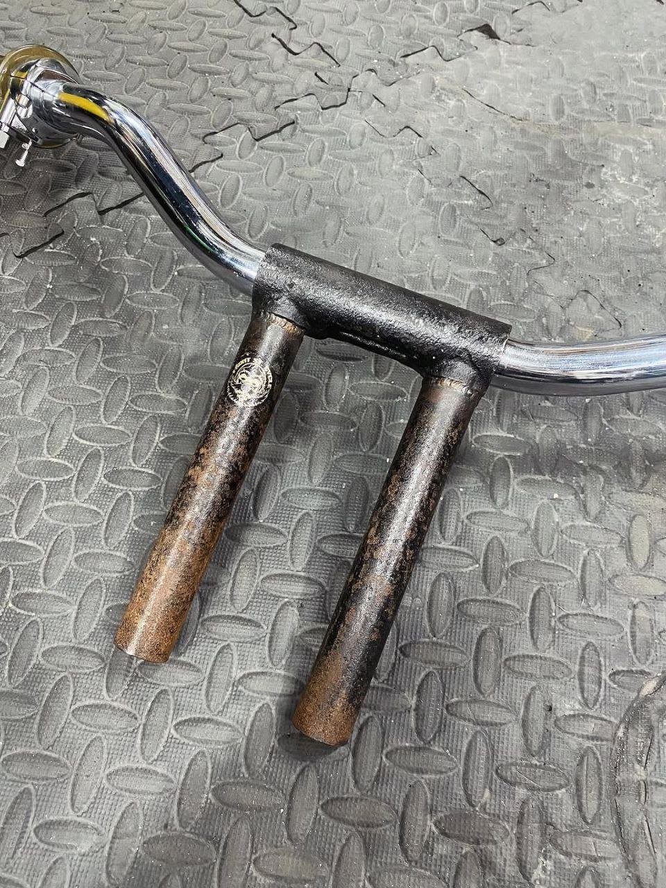 Rusty Moto Bars With 6.5 Inch Extended OGHD Riser - Image 5