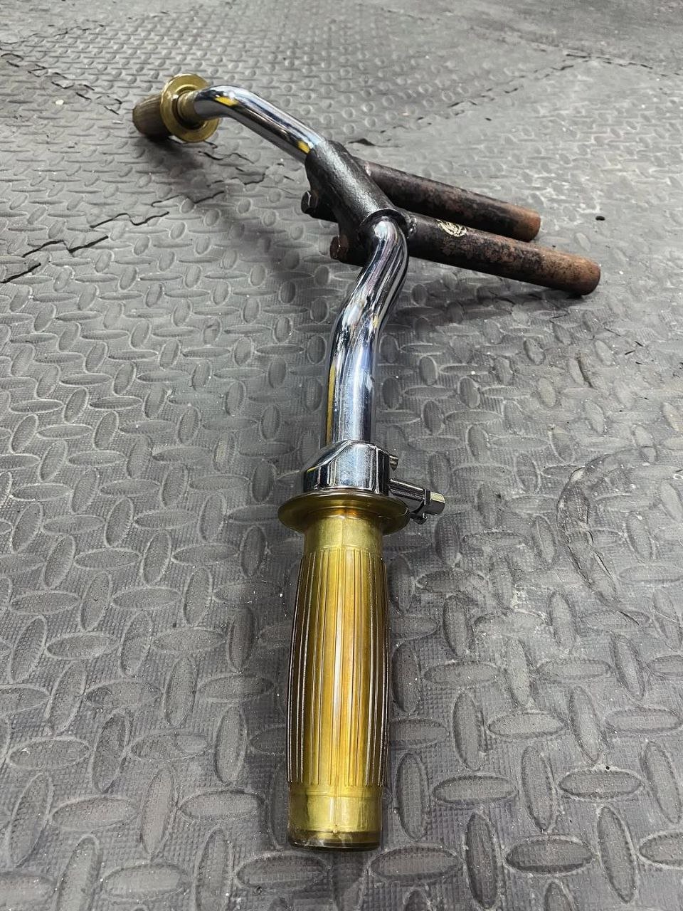 Rusty Moto Bars With 6.5 Inch Extended OGHD Riser - Image 6