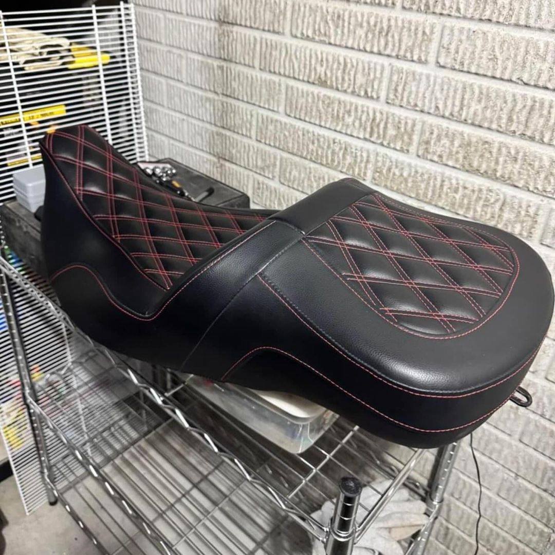 Saddlemen Road Sofa Extended Reach Seat For Harley Touring - Image 2
