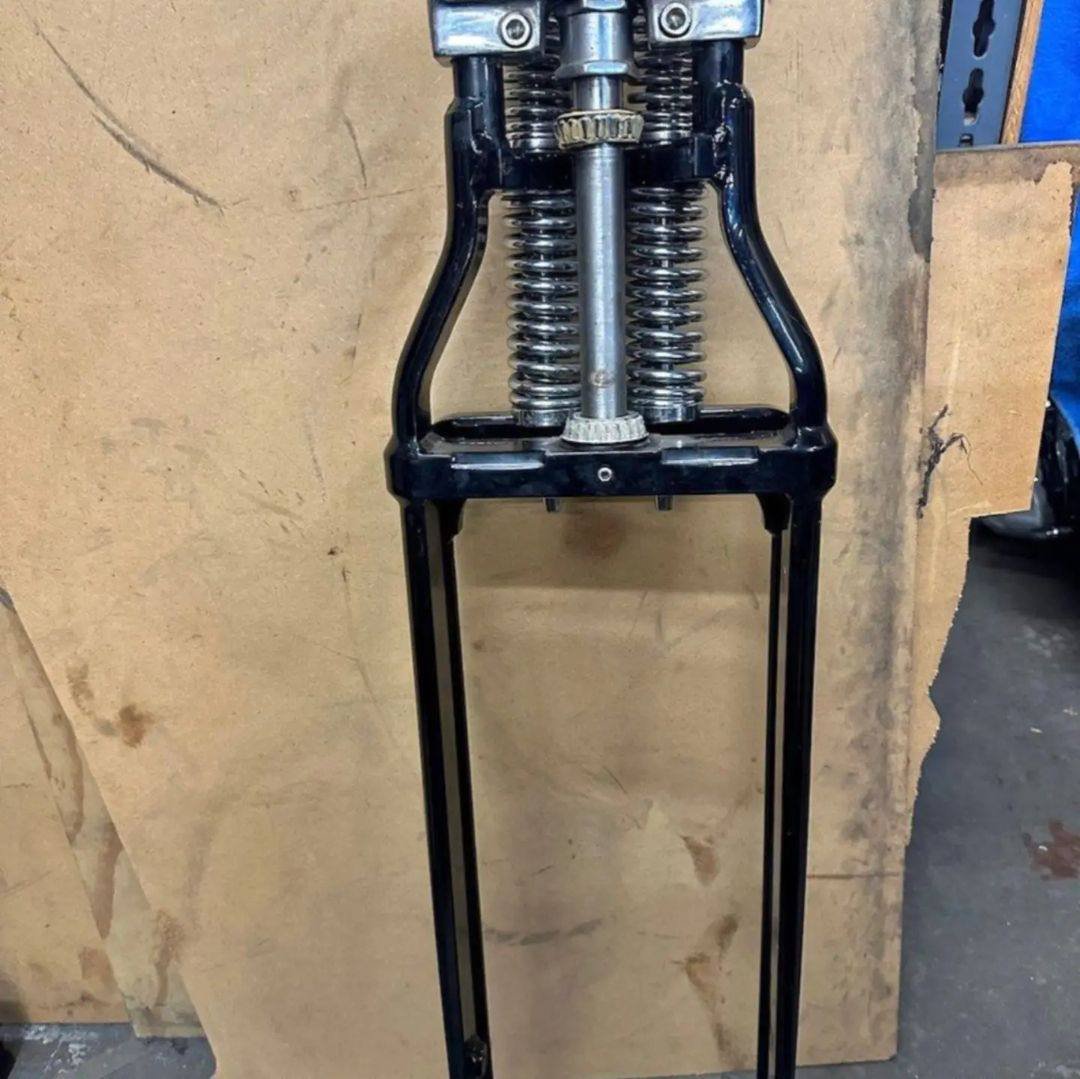 Standard length Paughco Springer front end. Black with chrome springs. Slight scratch shown in pic. $500 shipped - Image 6