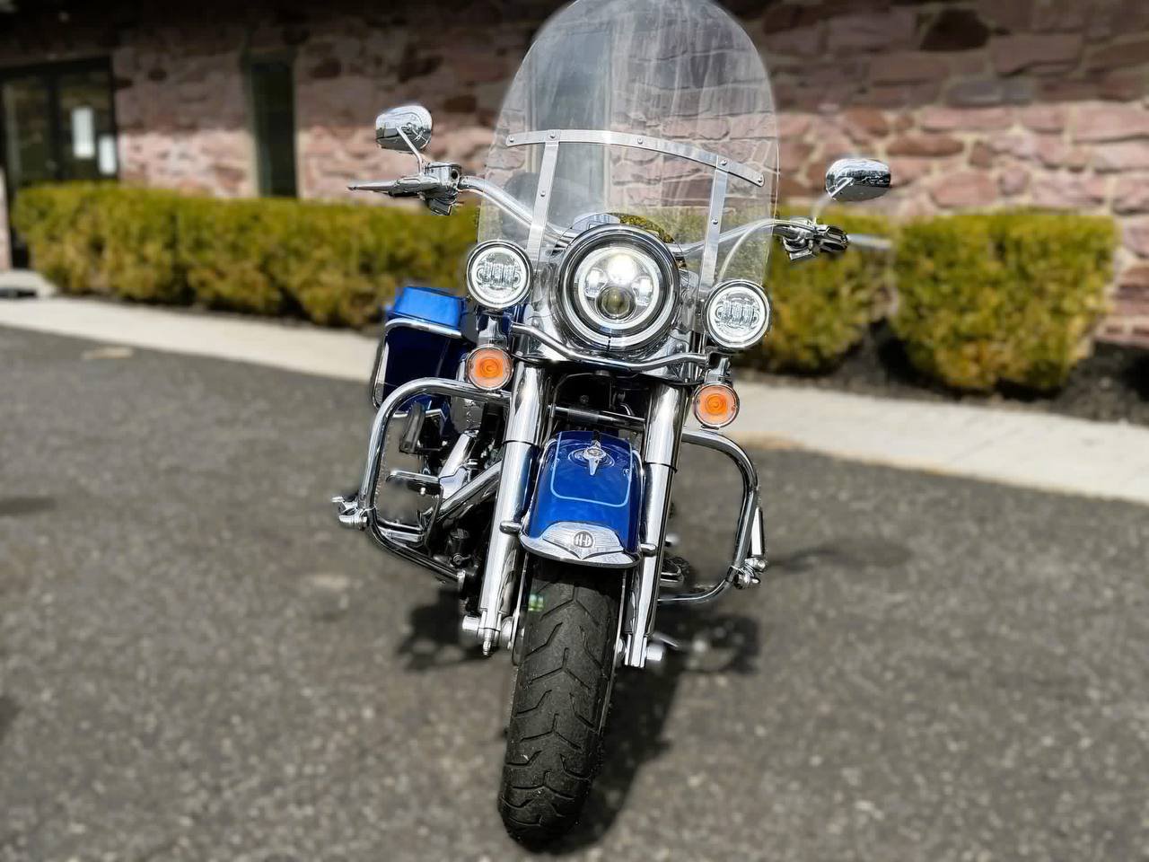 2009 Harley-Davidson Road King FLHRC One Owner Chromed Out Low Miles - Image 7