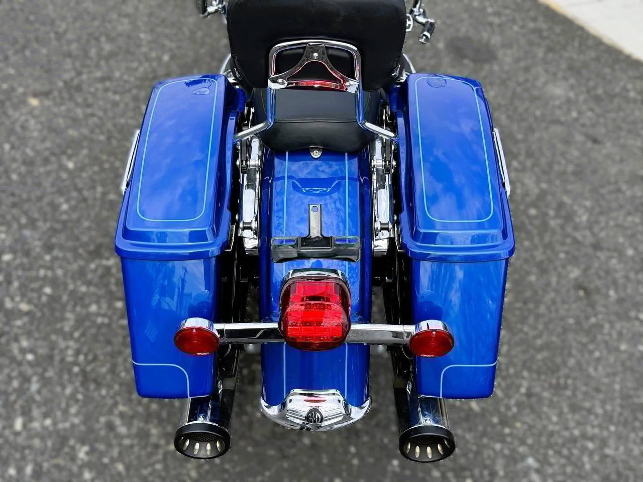 2009 Harley-Davidson Road King FLHRC One Owner Chromed Out Low Miles - Image 5