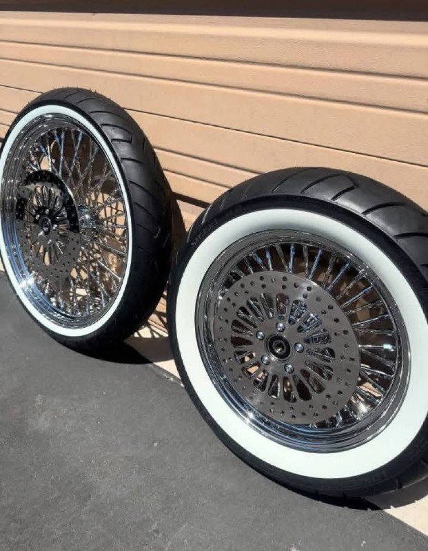 Harley-Davidson Rims With White Wall Tires - Image 5