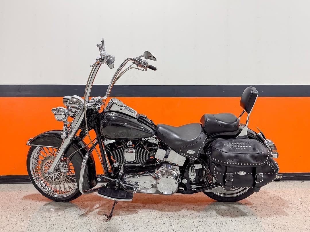 2004 Harley-Davidson Heritage Softail Classic FLSTCI Custom Paint And Apes - Image 2