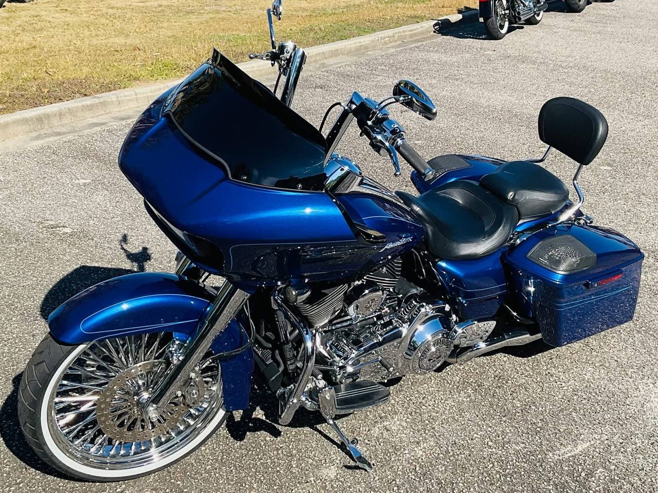 2015 Harley-Davidson Road Glide Special Low Miles Custom Bagger - Image 6