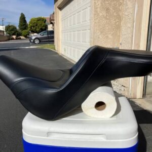 Saddlemen RoadSofa seat with blue stitching for Harley-Davidson Fat Boy 114 motorcycle
