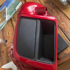 Harley-Davidson King Tour Pack Wicked Red with Advanblack Reaper LED taillight for Touring motorcycles