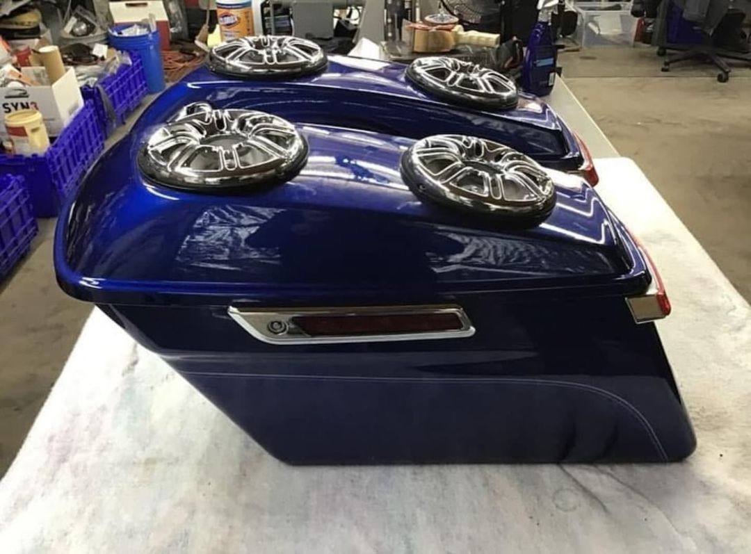 Harley-Davidson Touring OEM Superior Blue Saddlebags with Four PVR Audio Speakers - Image 5