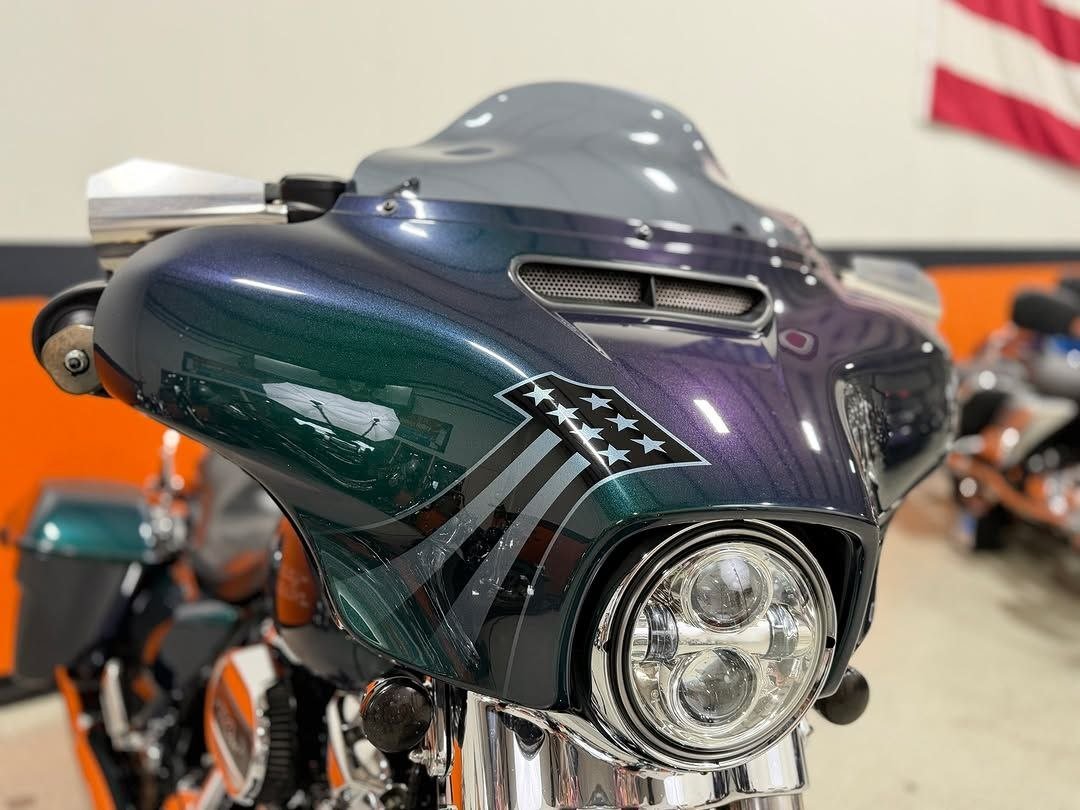 2021 Harley-Davidson Street Glide Special FLHXS 114 Snake Venom One Owner - Image 9