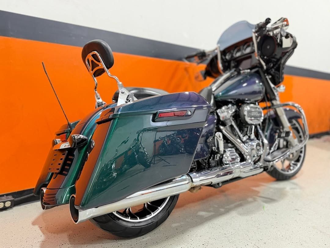 2021 Harley-Davidson Street Glide Special FLHXS 114 Snake Venom One Owner - Image 7