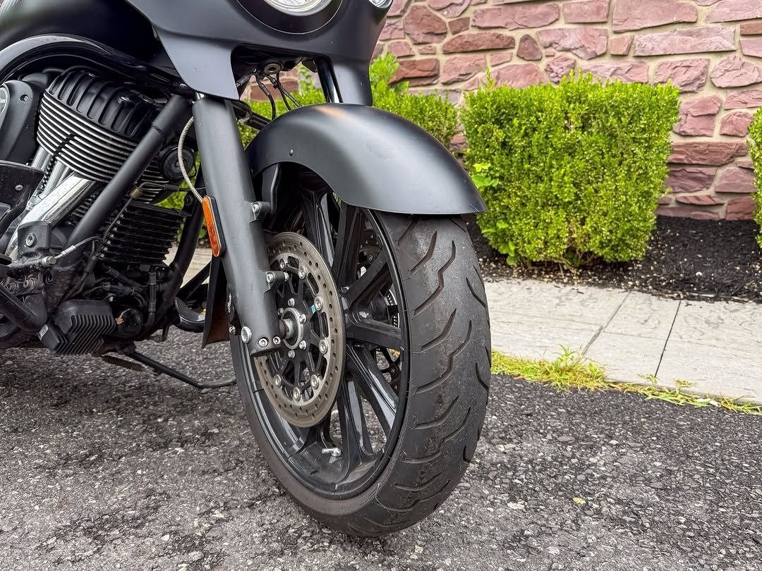 2018 Indian Motorcycle Chieftain Dark Horse – One Owner – Only 1,890 Miles - Image 9