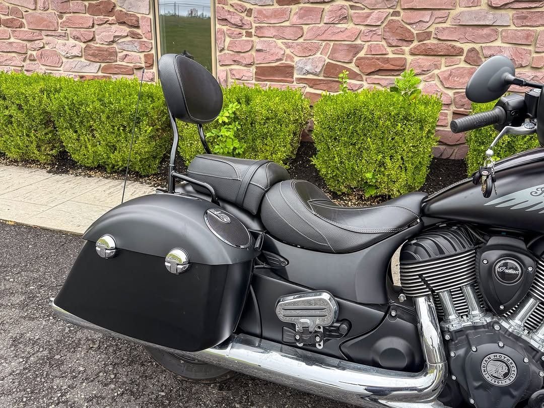 2018 Indian Motorcycle Chieftain Dark Horse – One Owner – Only 1,890 Miles - Image 5