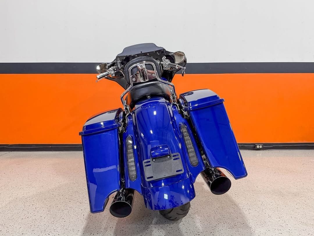 2010 Harley-Davidson CVO Street Glide FLHXSE 110 For Sale - Image 10