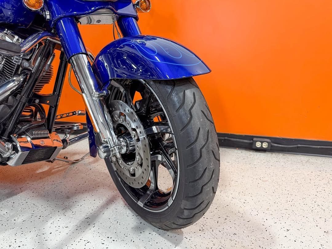 2010 Harley-Davidson CVO Street Glide FLHXSE 110 For Sale - Image 9
