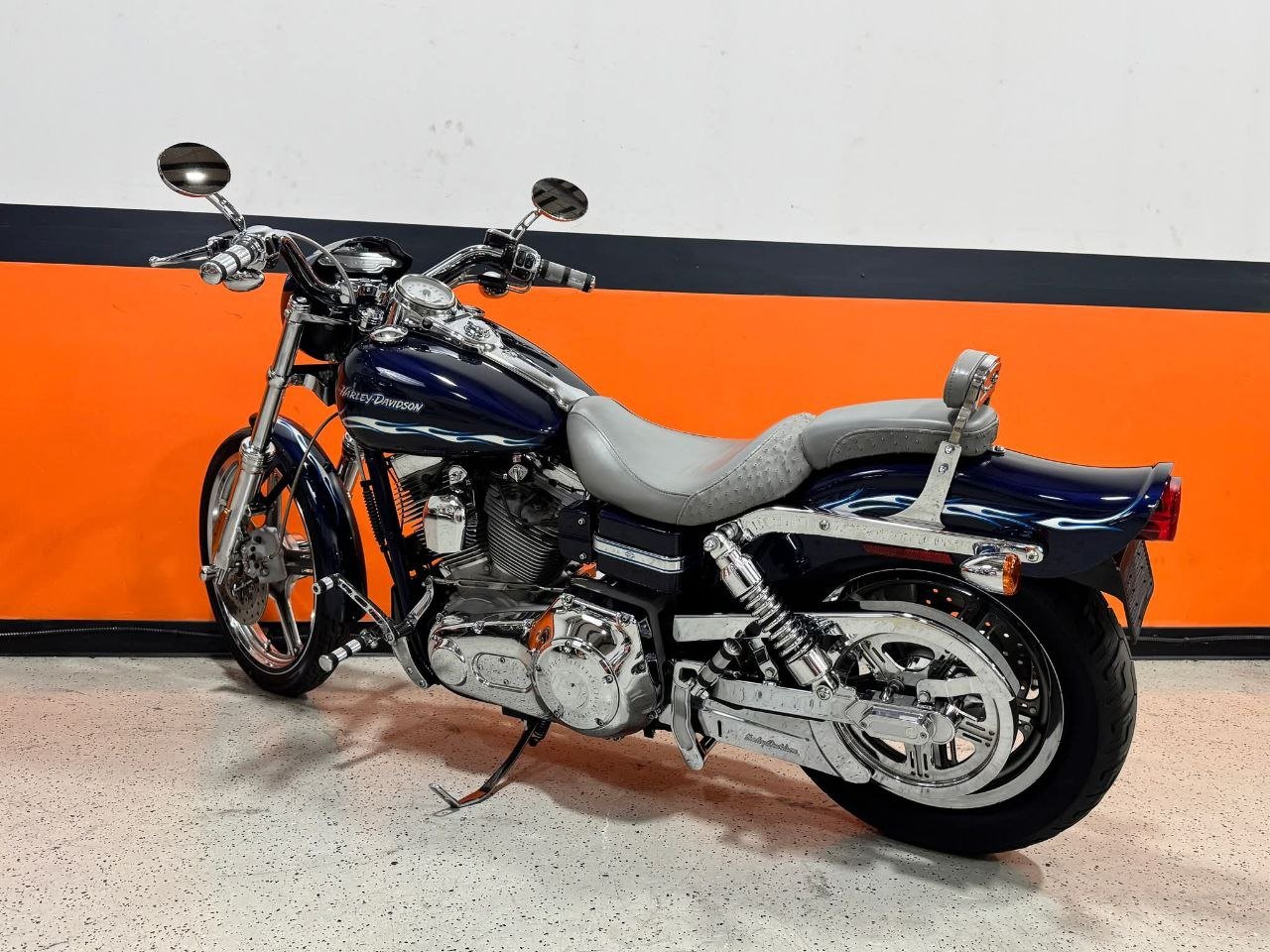 2002 Harley-Davidson CVO Dyna Wide Glide FXDWG3 Switchblade - Image 10
