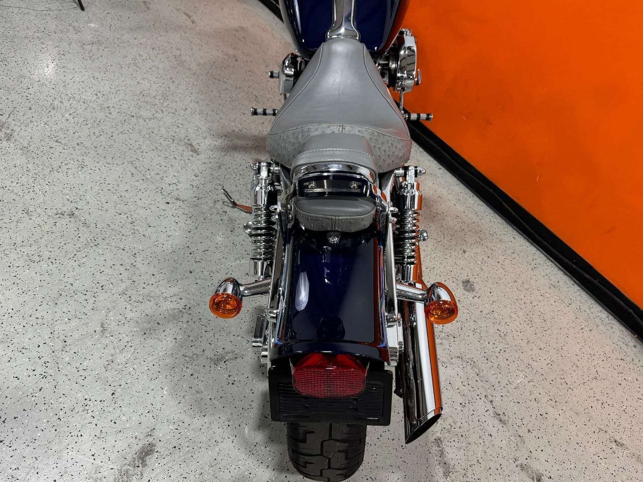 2002 Harley-Davidson CVO Dyna Wide Glide FXDWG3 Switchblade - Image 9
