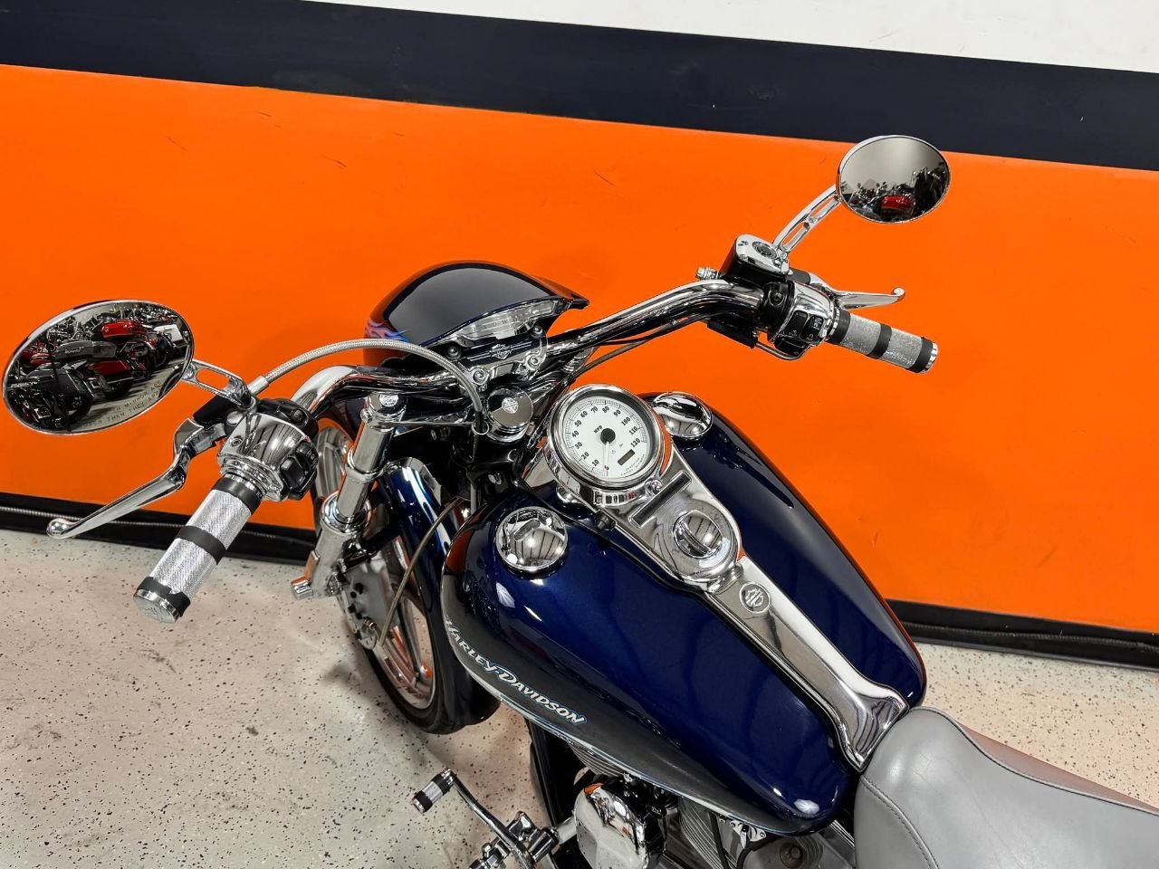 2002 Harley-Davidson CVO Dyna Wide Glide FXDWG3 Switchblade - Image 8