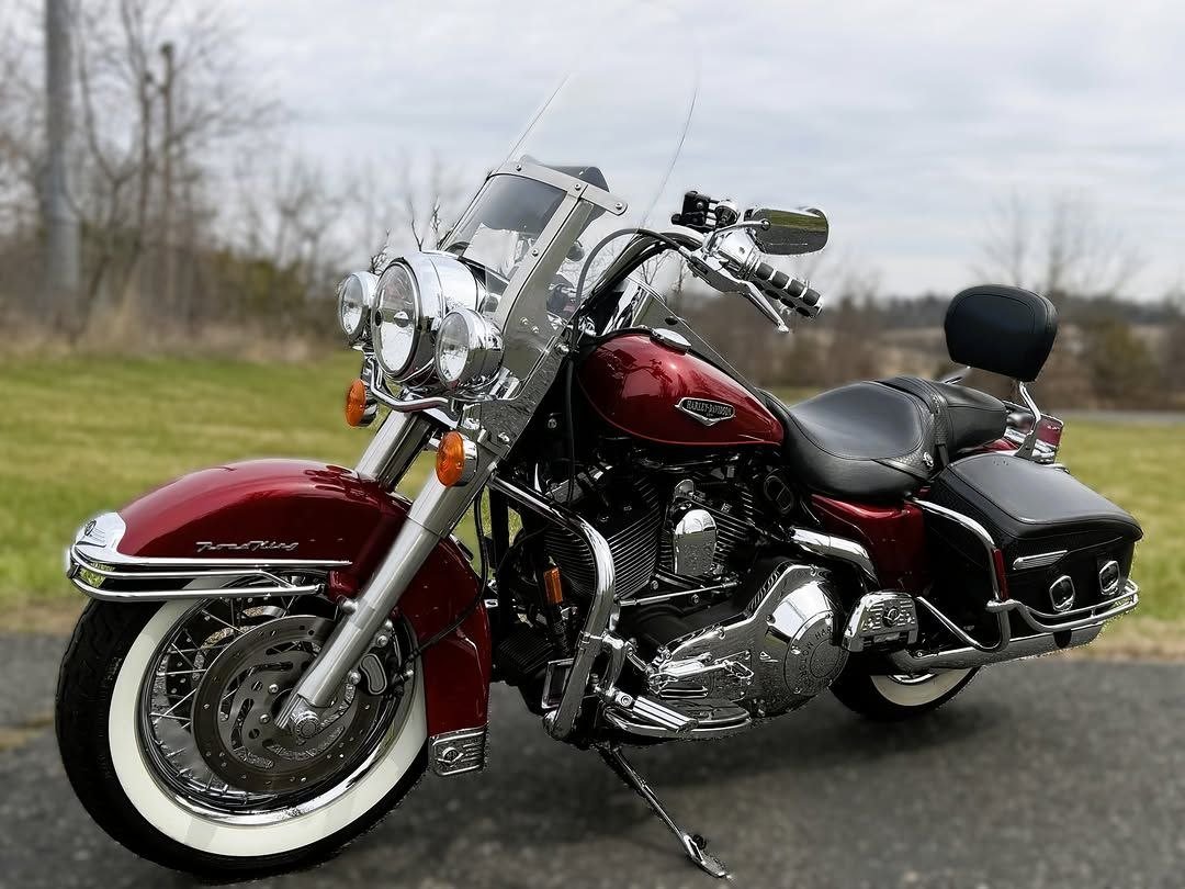 2006 Harley-Davidson Road King Classic FLHRCI, Many Extras, 9K Miles, One-Owner! - Image 5