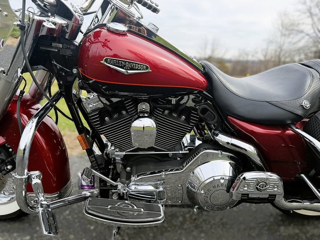 2006 Harley-Davidson Road King Classic FLHRCI, Many Extras, 9K Miles, One-Owner! - Image 7
