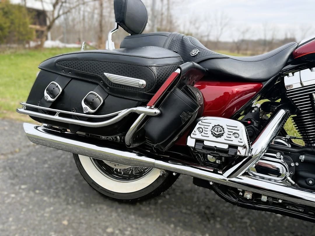 2006 Harley-Davidson Road King Classic FLHRCI, Many Extras, 9K Miles, One-Owner! - Image 9