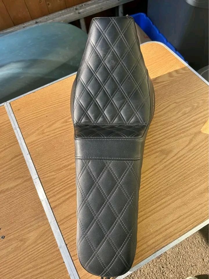 Saddlemen seat for Harley-Davidson FXBBS Street Bob and FXST Softail Standard motorcycles